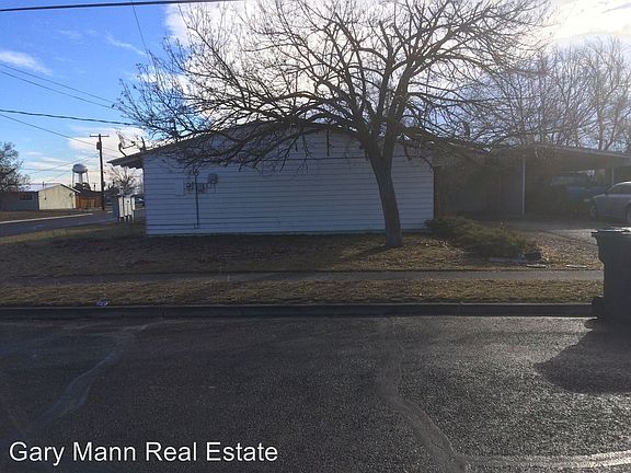 2nd image of 302 Daley Dr