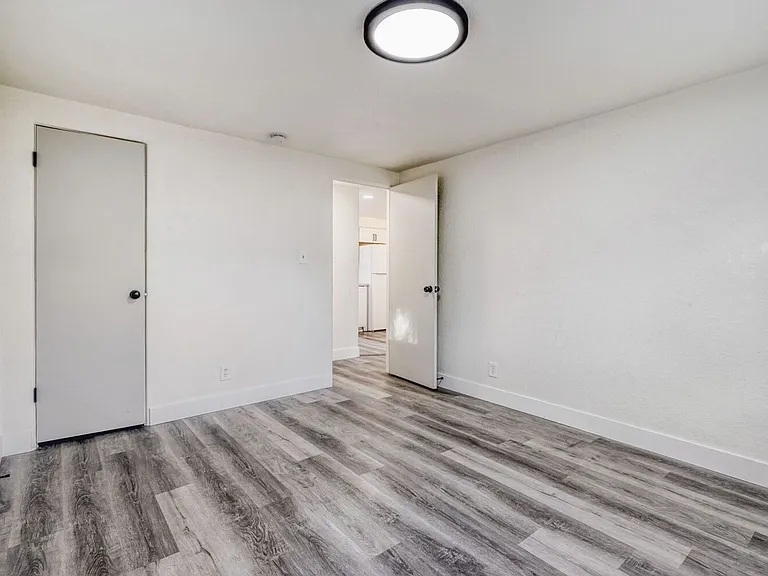 1679 Reed St — Photo 60