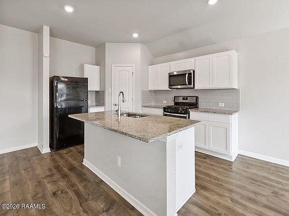 3rd image of 310 Colt Ln
