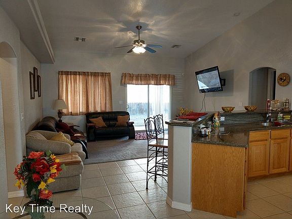 2nd image of 641 Primrose Ln