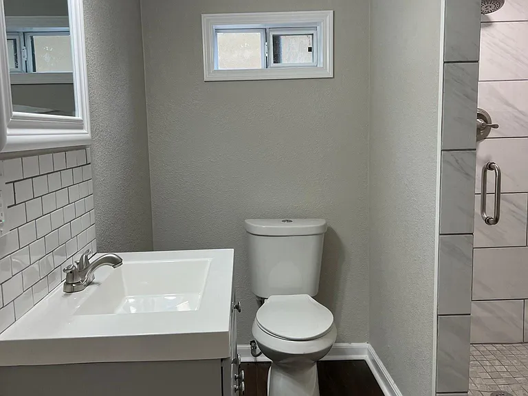 333 E Woodlawn Ave #2 — Photo 6