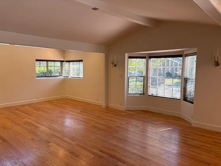 4809 Norwich Ave — Photo 6