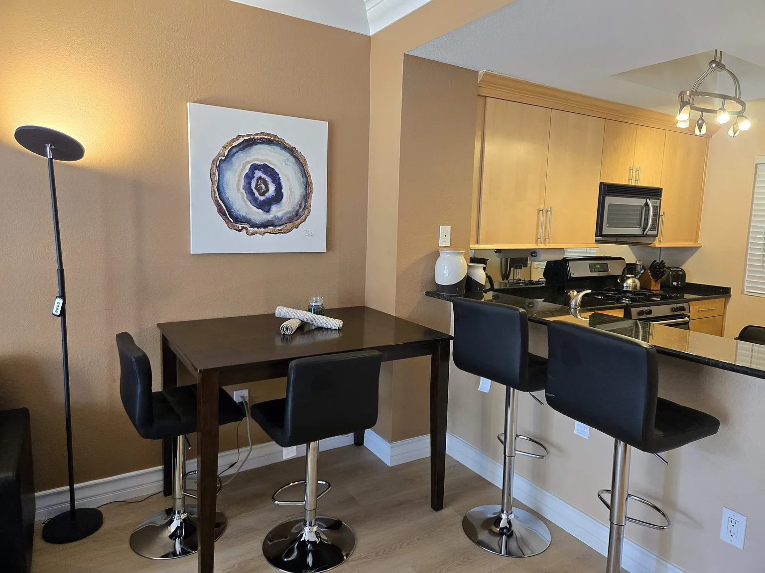 210 E Flamingo Rd — Photo 4