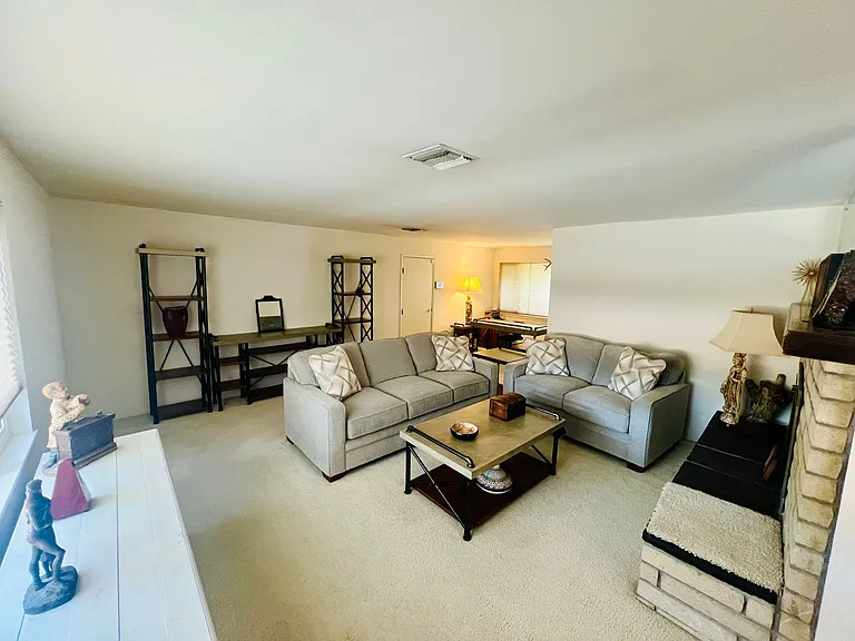 18332 Orange St — Photo 30