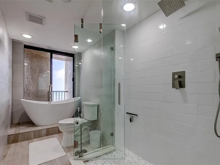 1290 Gulf Blvd #1102 — Photo 30