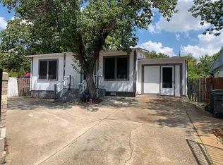 2904 NW 21st St, Fort Worth, TX 76106
