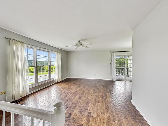 2nd image of 10083 Cambridge Dr #F