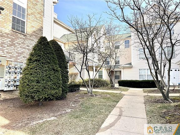 2nd image of 1110 Stony Brook Way