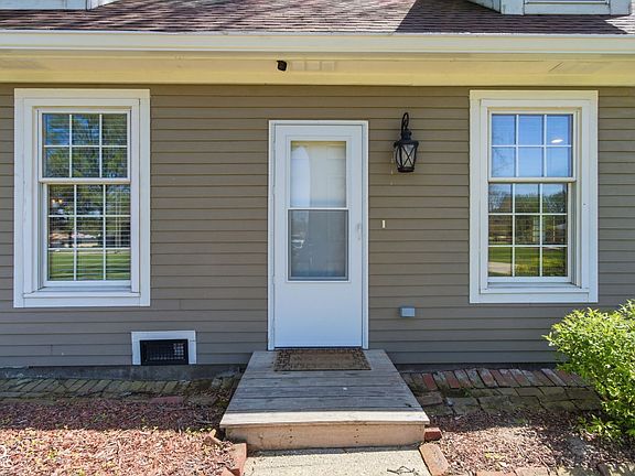 5th image of 2631 Highland Rd