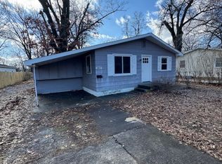 3017 E Riverside Dr, Evansville, IN 47714