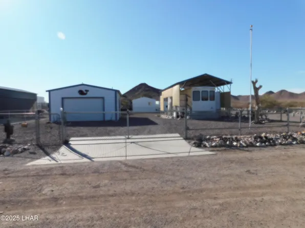 775 W Desert Dr, Quartzsite, AZ 85346