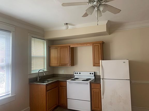 4th image of 812 William St #2