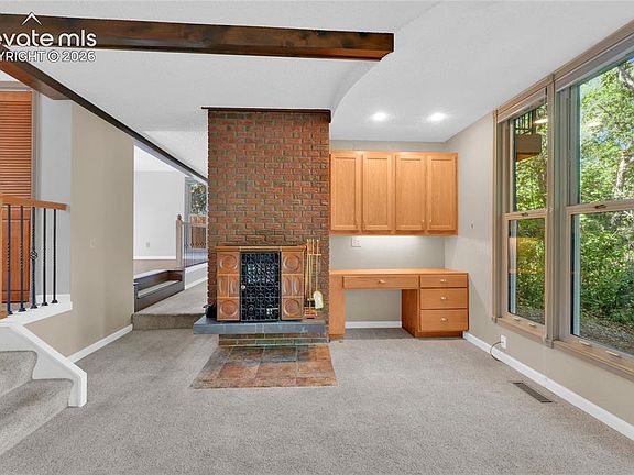 3rd image of 30 Sandra Ln