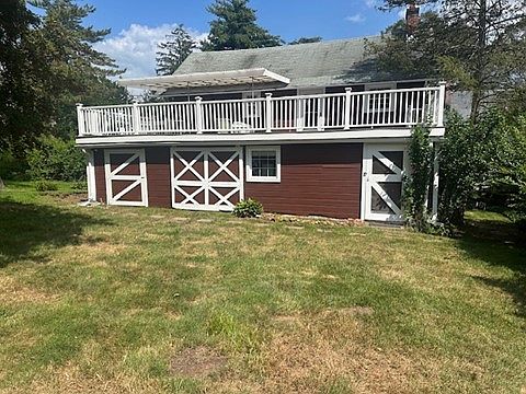 Carriage House Apt.