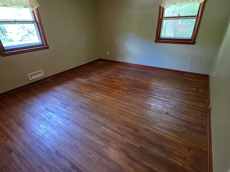 925 Sunset Dr — Photo 10