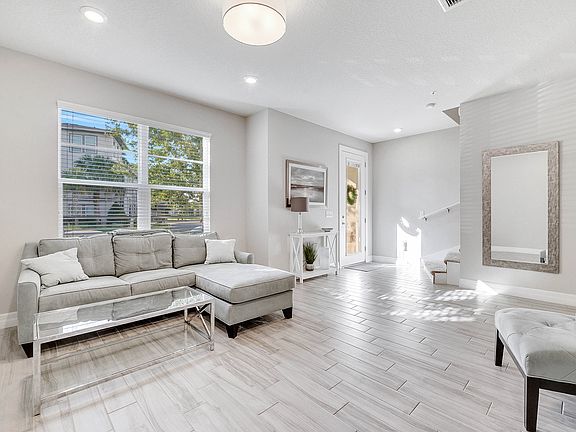 5th image of 13366 Bovet Ave