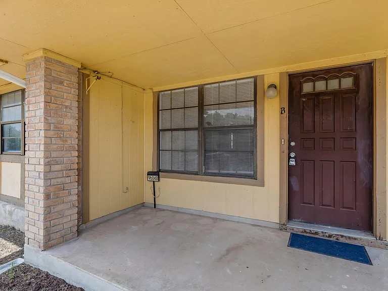 9604 Night Star Dr #B — Photo 16