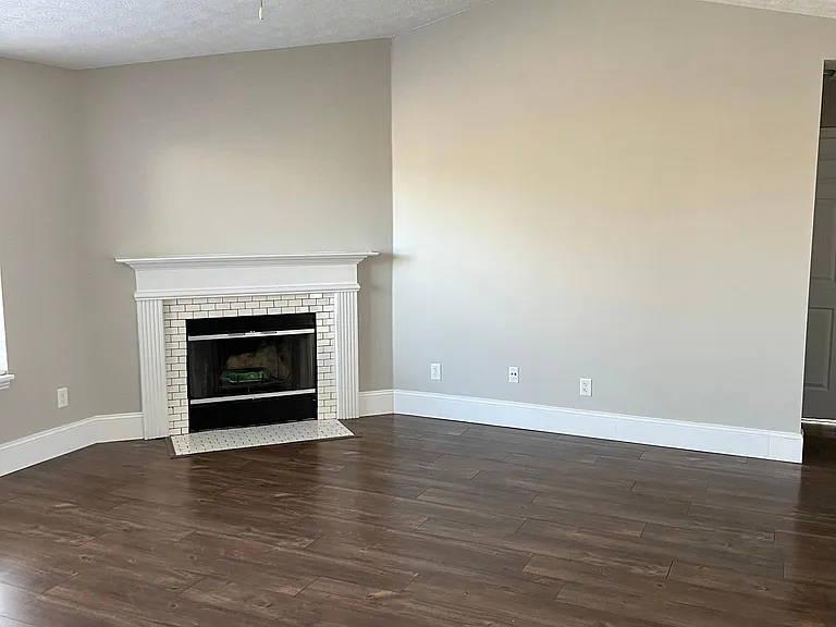 2047 Ferdinand Ct — Photo 4