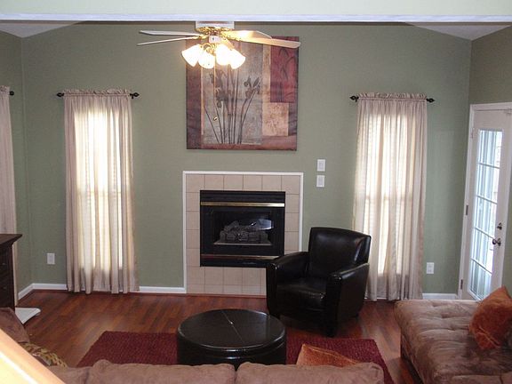 2nd image of 501 Kingston Ct