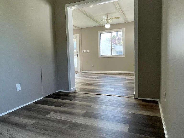 3625 Prairie Ave — Photo 12