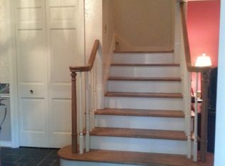 7131 Crabtree Ln, Sylvania, OH 43560