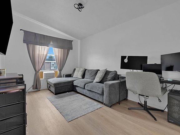 3rd image of 10707 Jamacha Blvd Space 241