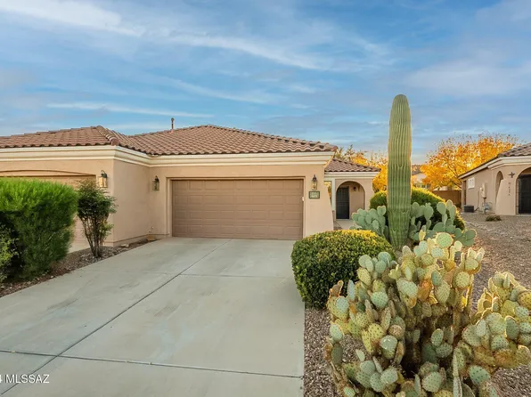 695 W Calle Media Luz, Sahuarita, AZ 85629