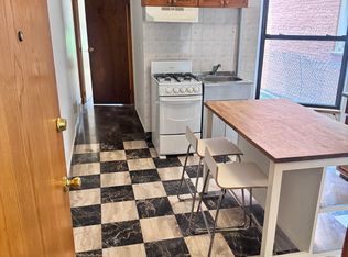 129 Guernsey St APT 1R, Brooklyn, NY 11222