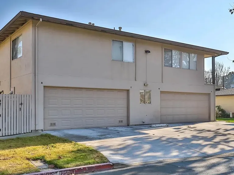 1039 Mohr Ln #C — Photo 27