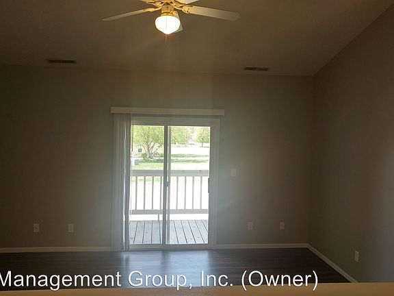 5th image of 80 Bridgewater Ct APT 05