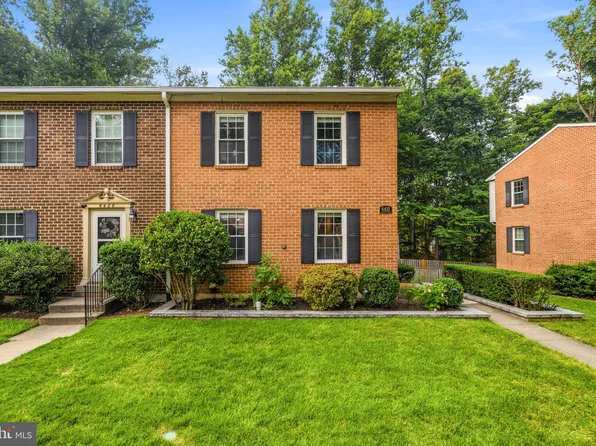 6410 Blarney Stone Ct, Springfield, VA 22152