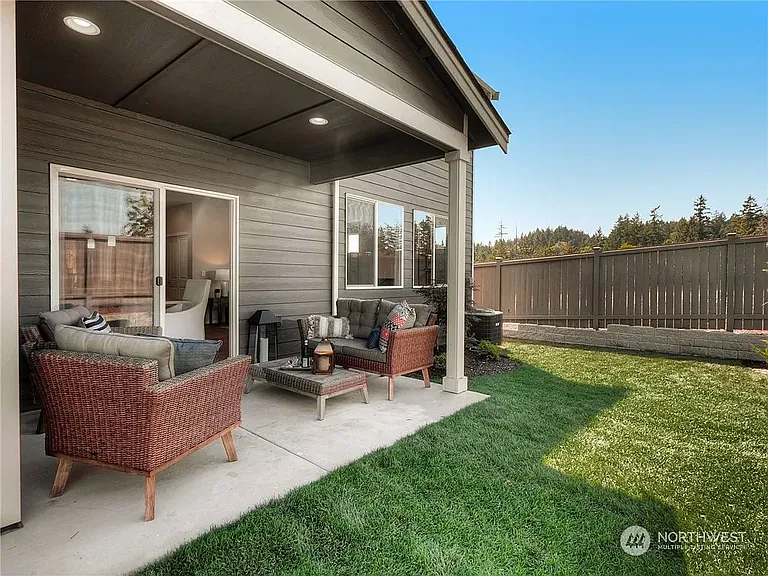 4339 17th Way NE — Photo 28