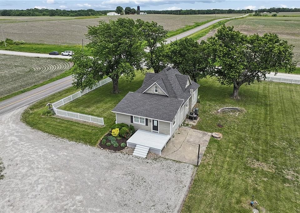 1st image of 696 Highway Cc Rd