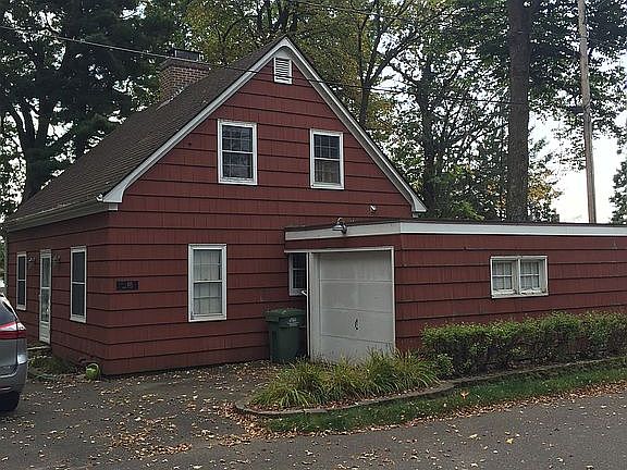 5th image of 415 Park Point Dr