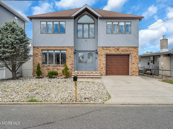 20 Pilot Road, Toms River, NJ 08753