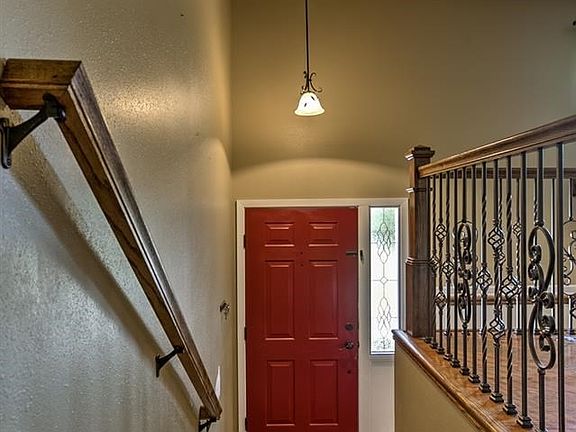 4th image of 4320 Hike Cir