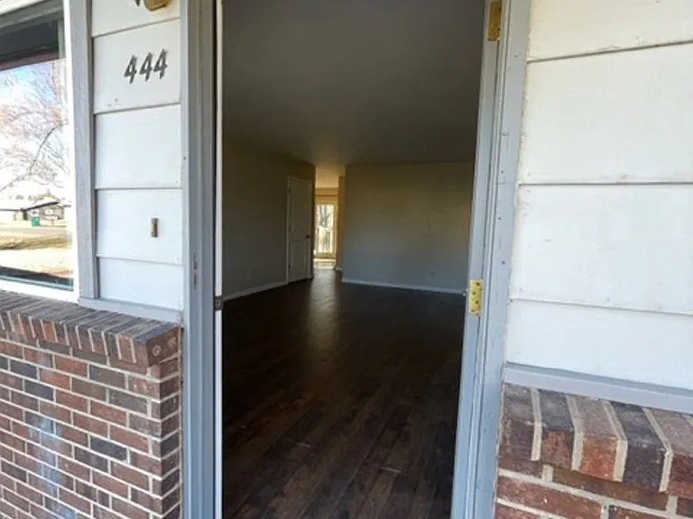444 Sandia Dr — Photo 3