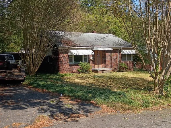 618 5th Ave SW, Hickory, NC 28602