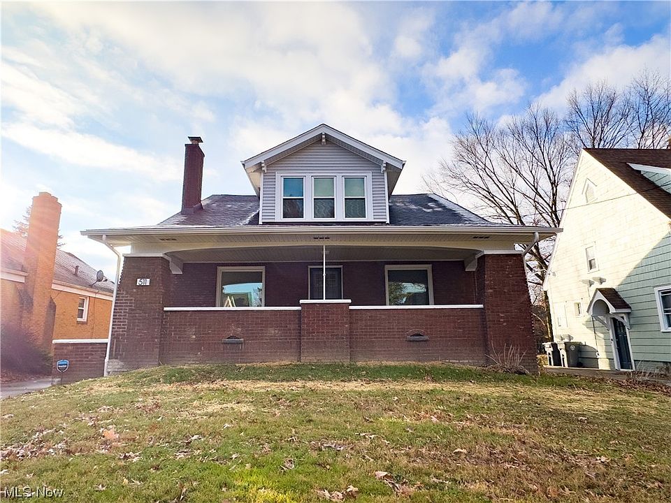 1st image of 511 Mistletoe Ave