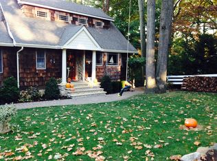 223 McKinley Ter, Centerport, NY 11721