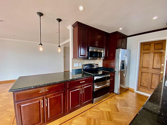 4th image of 490 33rd Ave APT 205