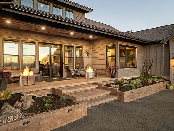 5th image of 15150 SW Two Saddle Ct