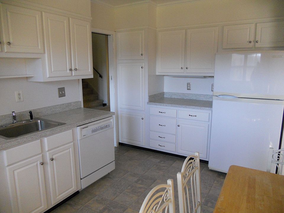 2nd image of 197 Gypsy Ln