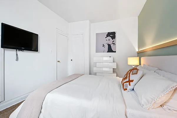 Rented by Furnished Habitat | media 11