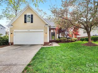 6139 Garamond Ct, Charlotte, NC 28270