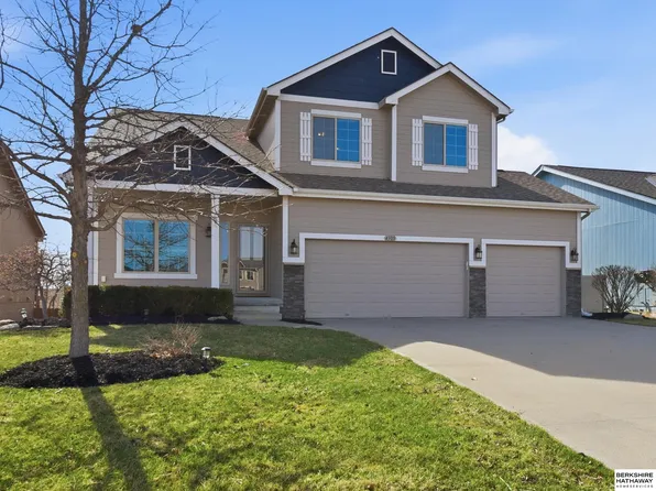 4305 Waterford Ave, Bellevue, NE 68123