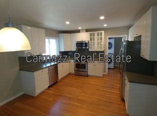 61 Taylor Way, Sacramento, CA 95819
