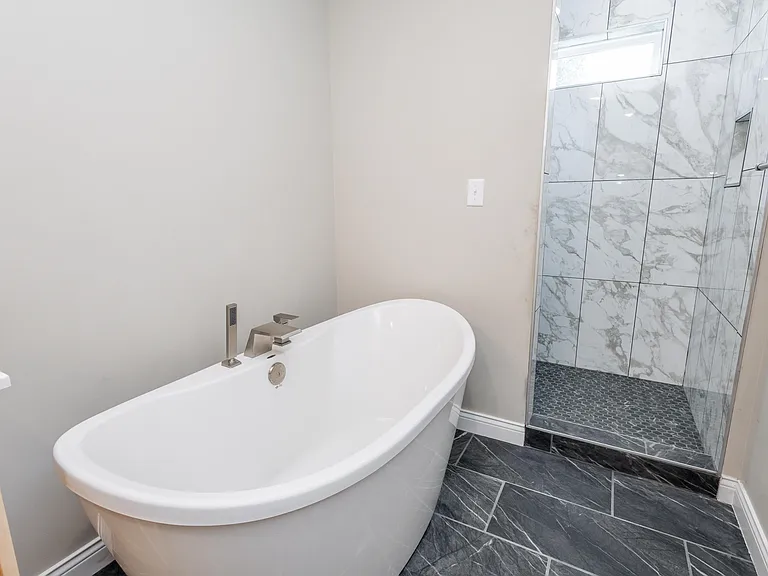 5416 Heath Ct — Photo 38
