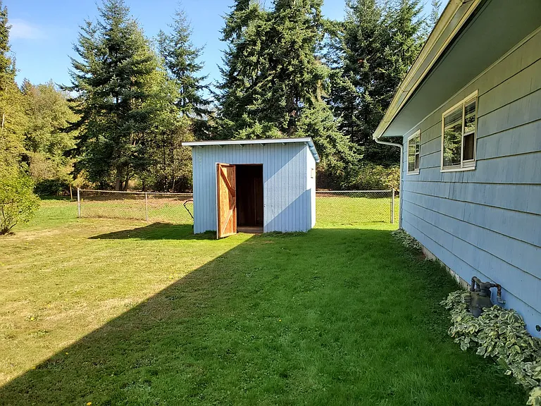 4616 Titan Ter — Photo 8