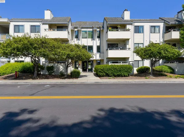 26088 Kay Ave APT 215, Hayward, CA 94545
